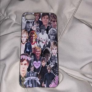 Evan Peters iPhone 5 case